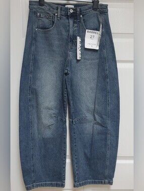 FRAYED Barrel Ankle Jeans